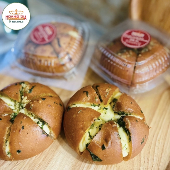 Bánh mì bơ tỏi -1